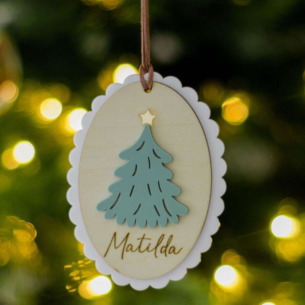 Christmas Tree Scalloped Decoration