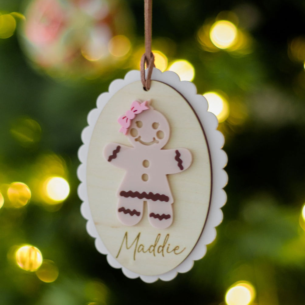 Gingerbread Scalloped Decoration