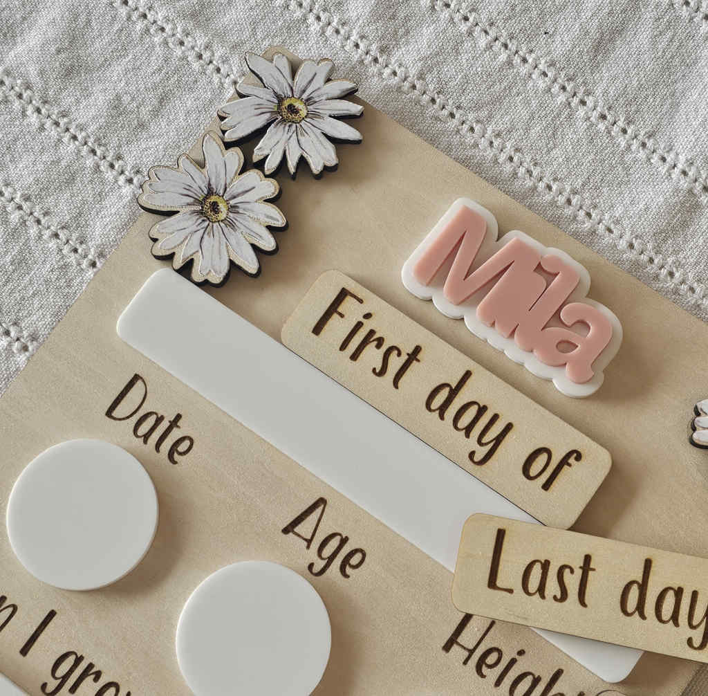 First/Last day of School board - Daisy