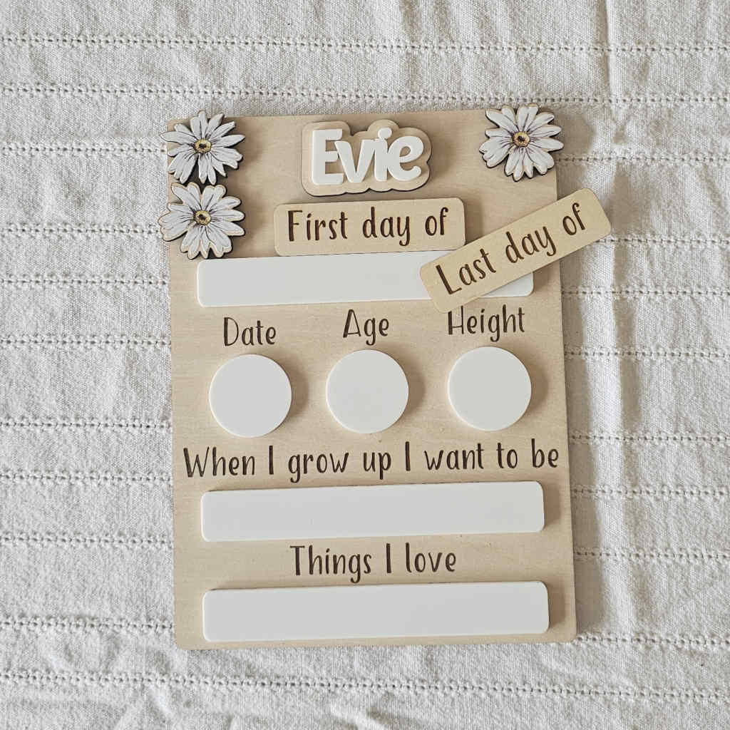 First/Last day of School board - Daisy