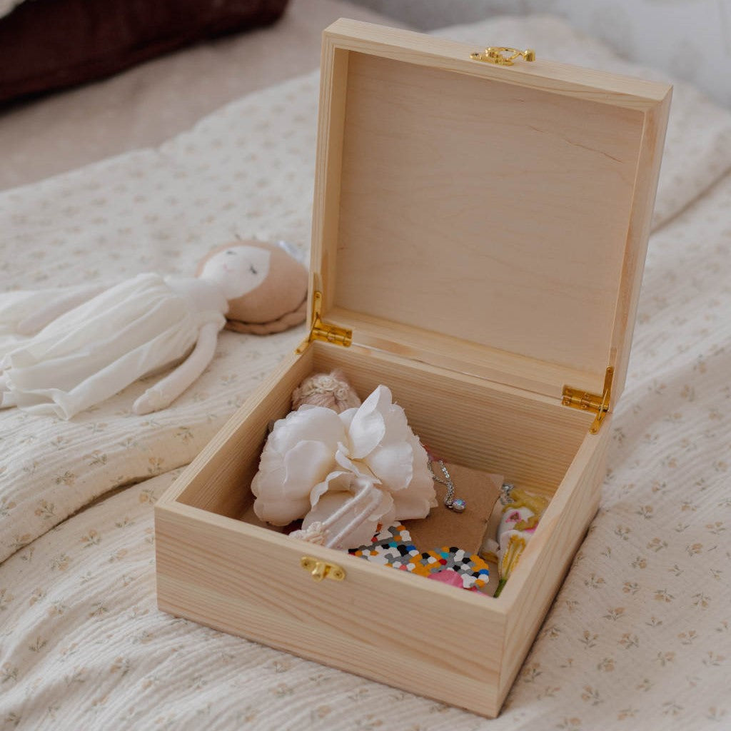 Custom Hinged Box (Available in 3 designs)