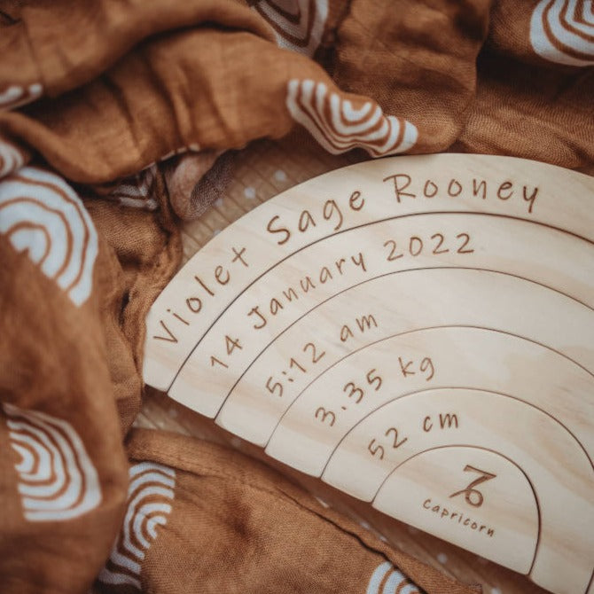 Birth Rainbow &amp; Rainbow Swaddle Bundle (Umber)