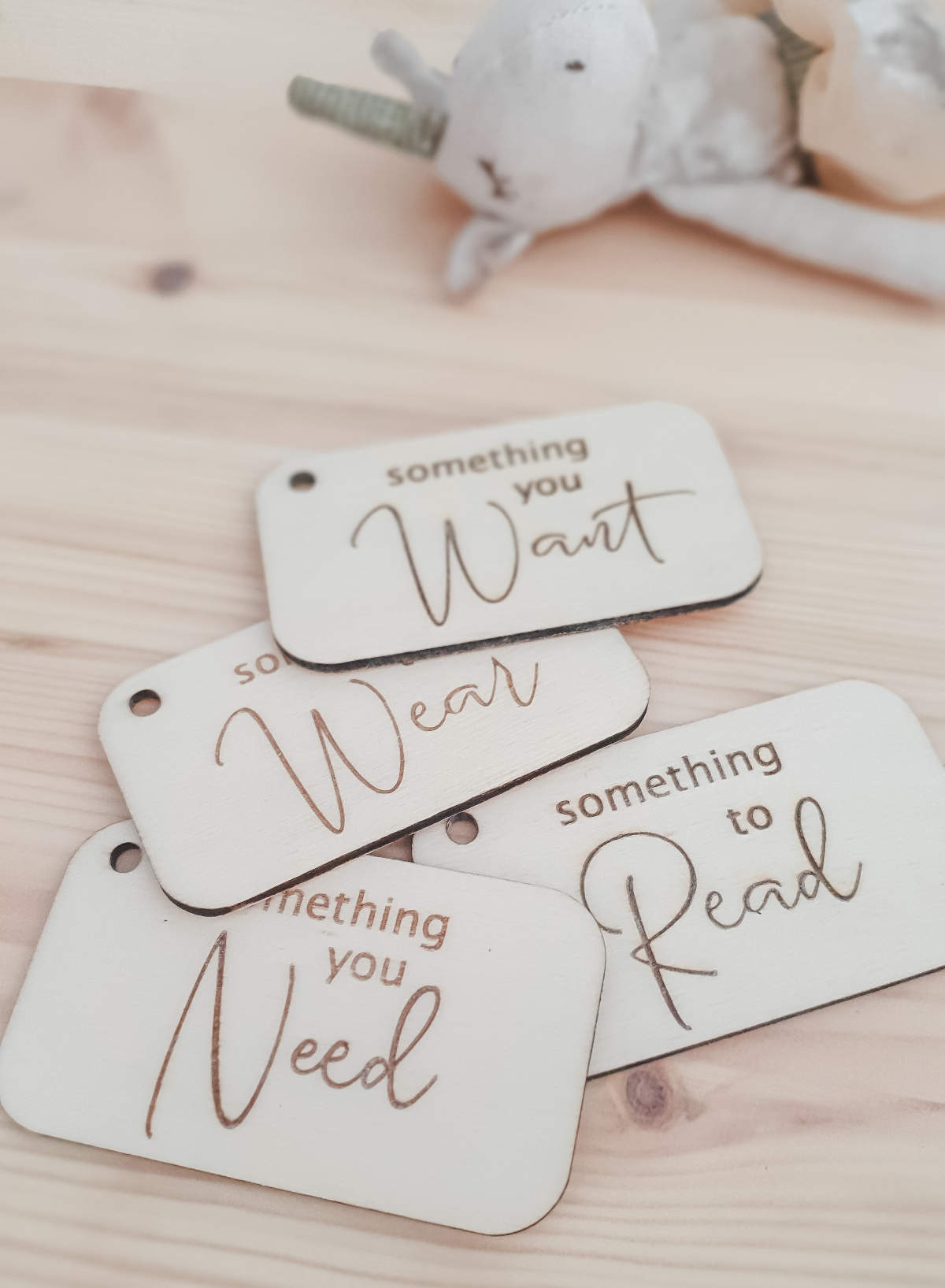 Simple Minimalist Christmas Gift Tags