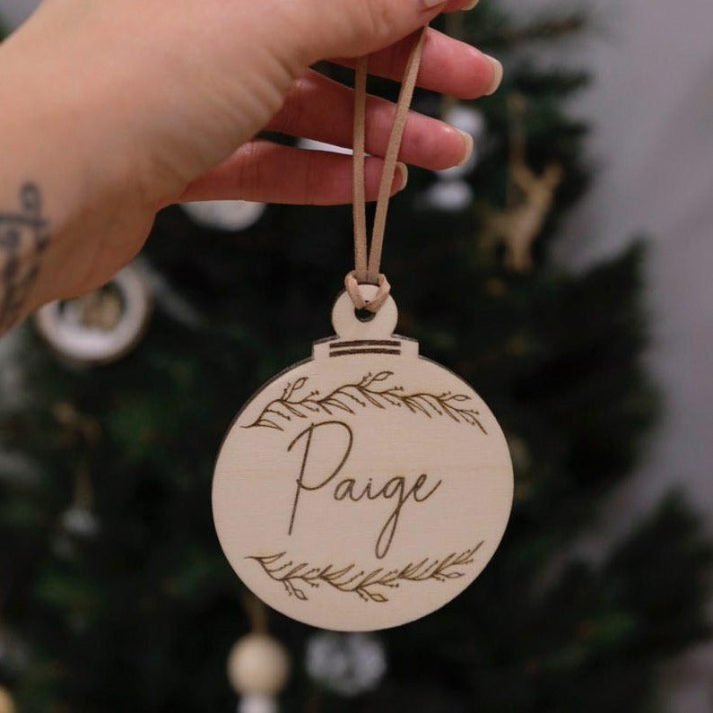 Wreath Foliage Christmas Bauble Decoration