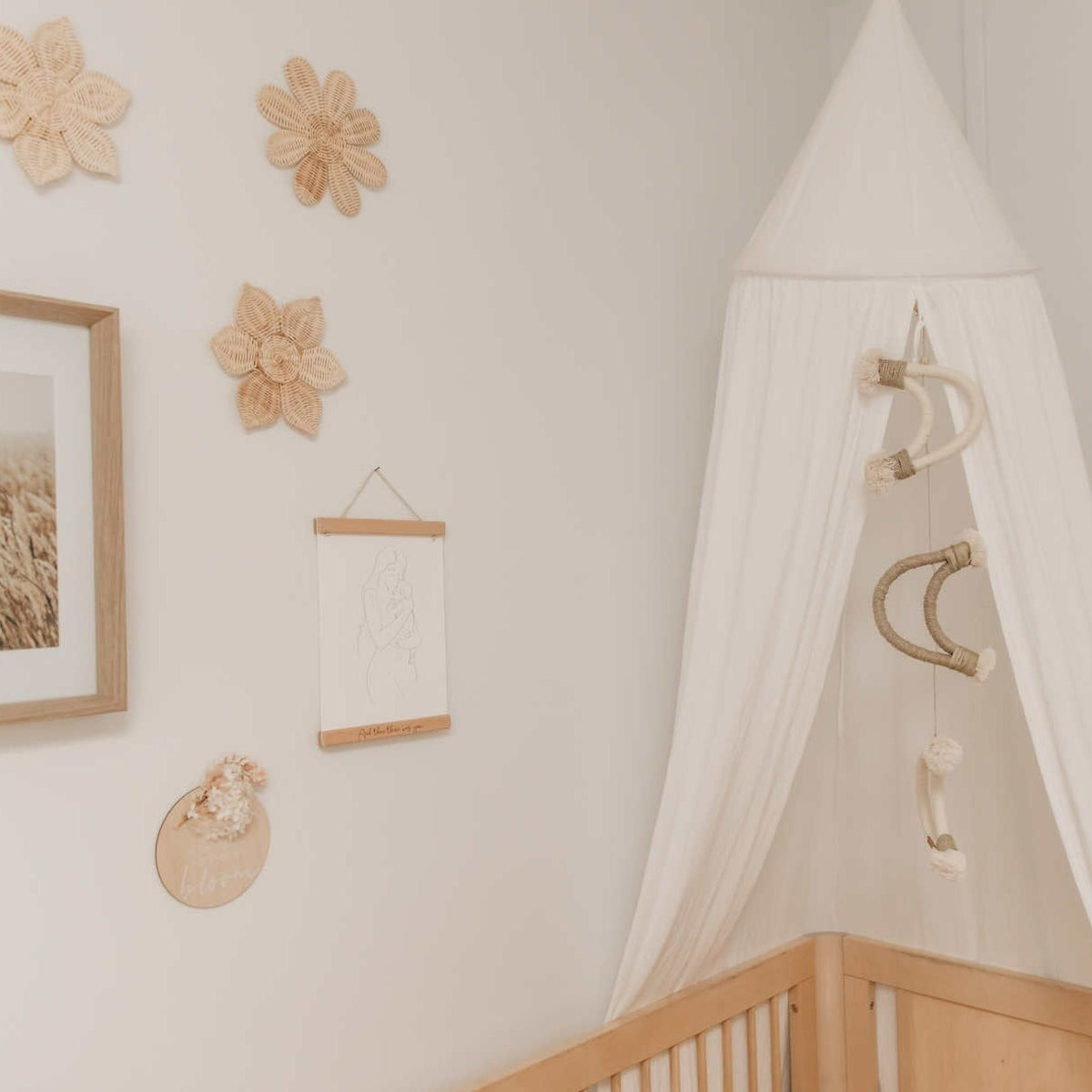 Mother&#39;s Hanging Frames