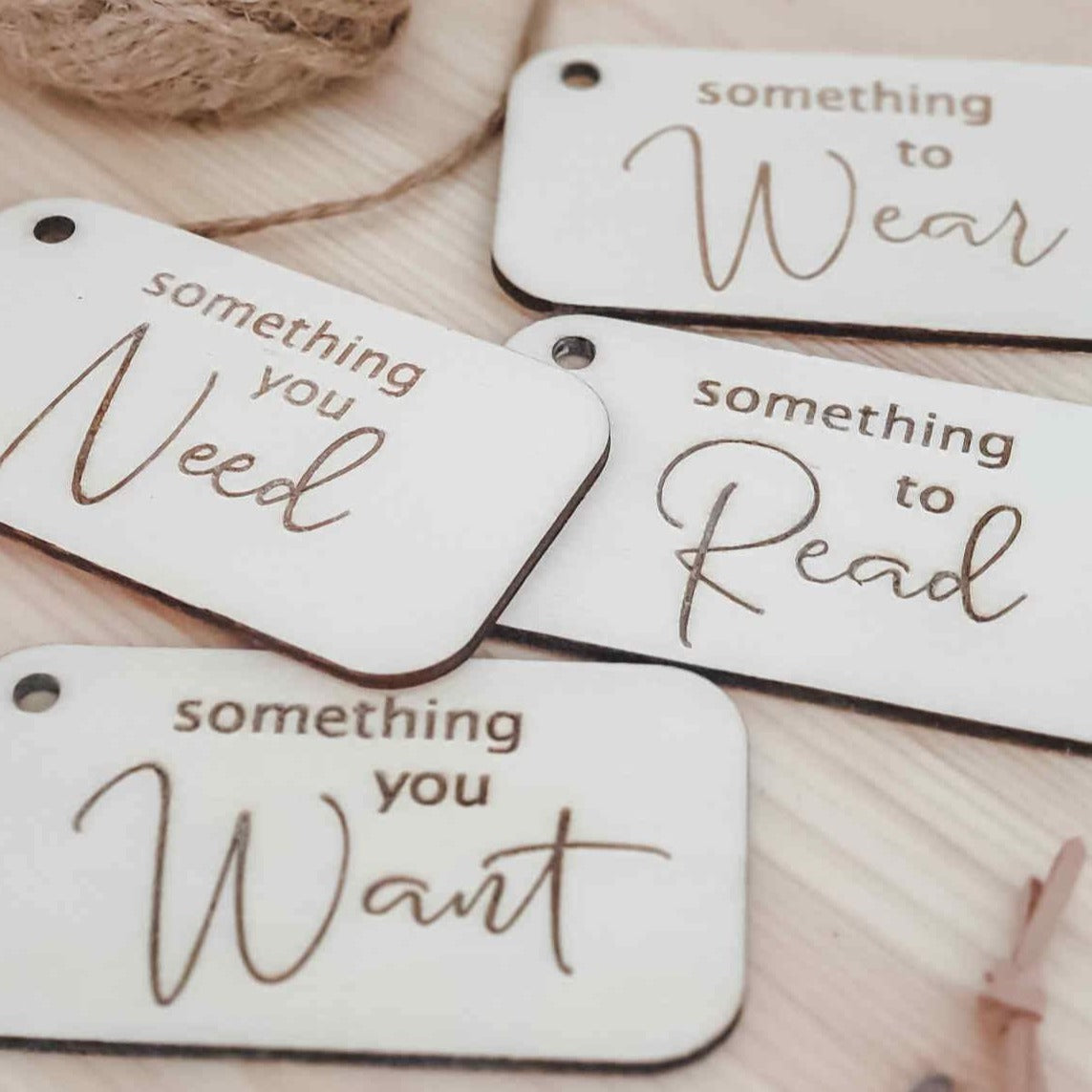 Simple Minimalist Christmas Gift Tags