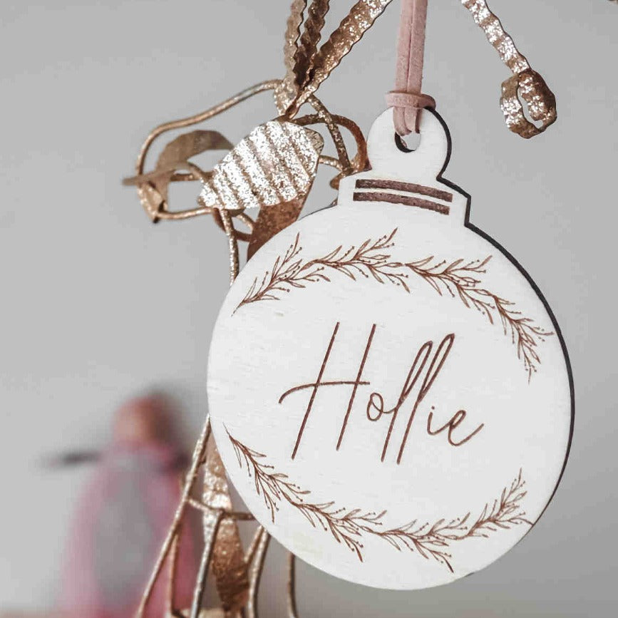 Wreath Foliage Christmas Bauble Decoration